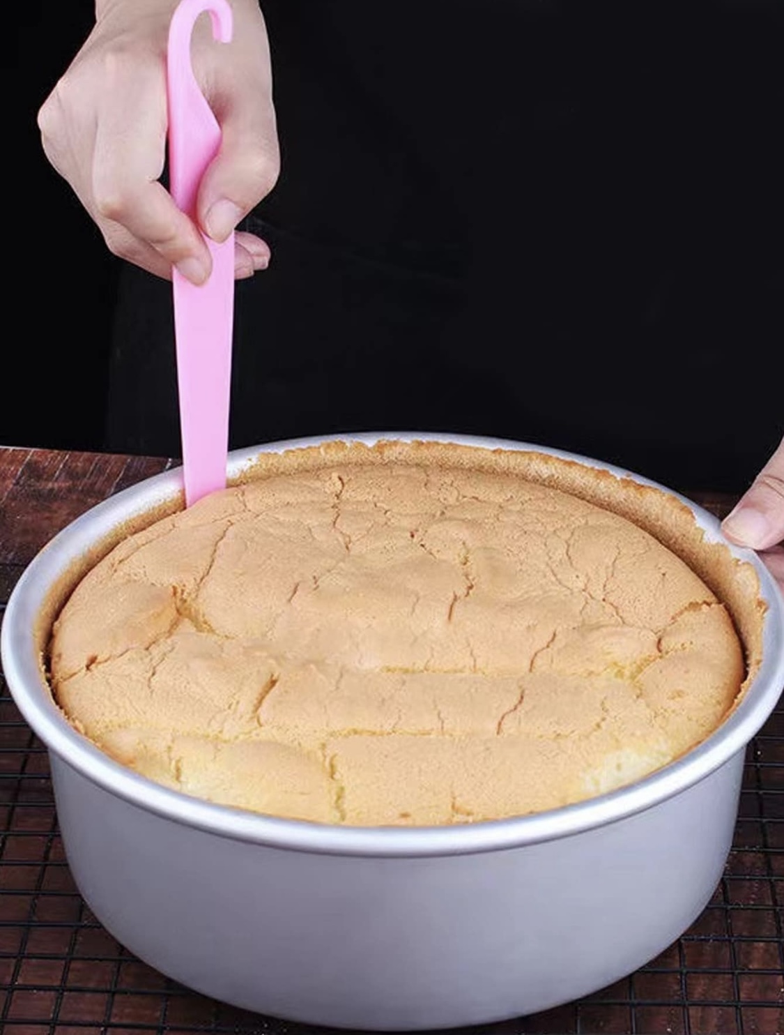 چاقو جدا كننده كيك 